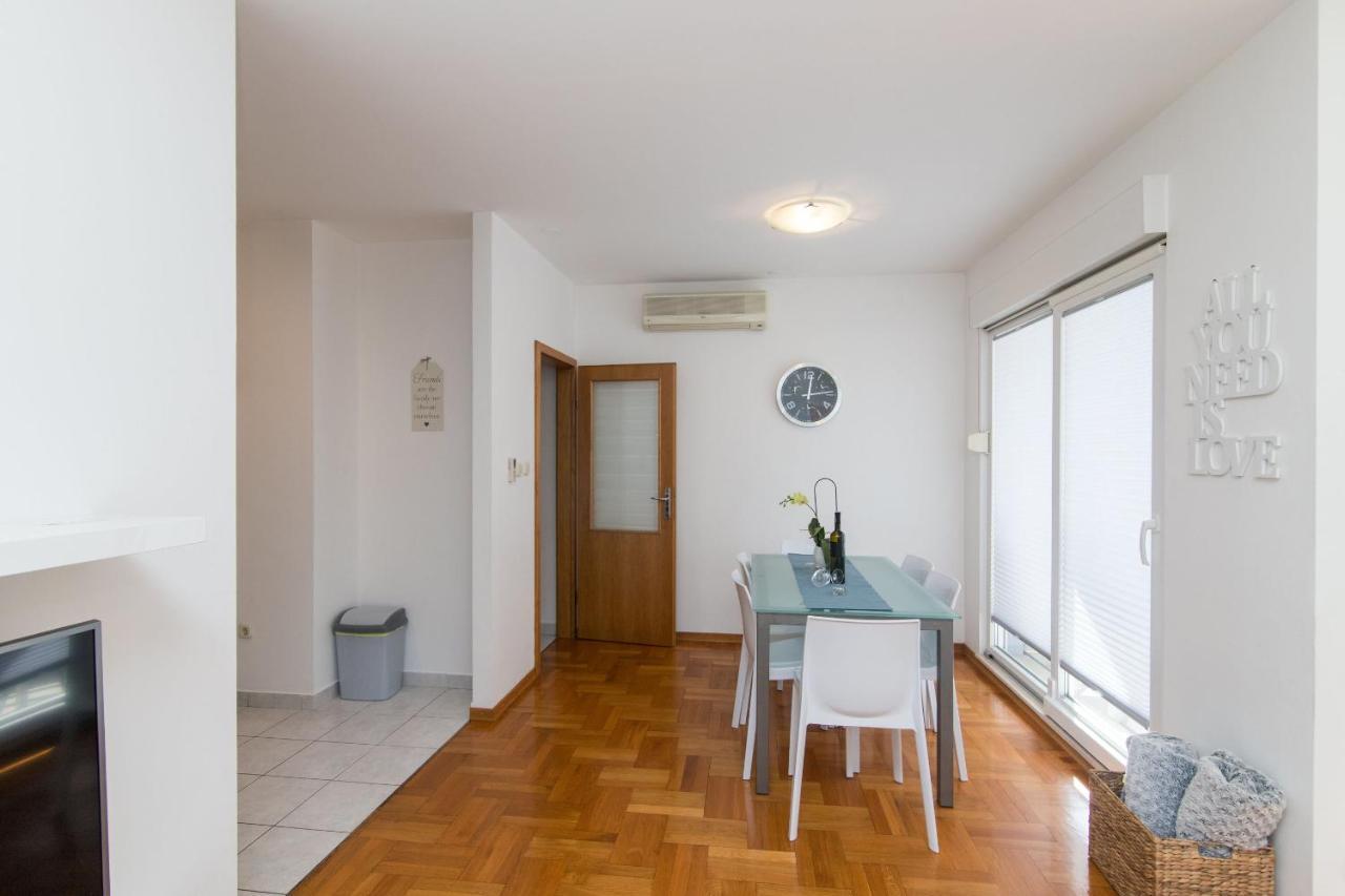 Apartment Mirela Spalato Esterno foto